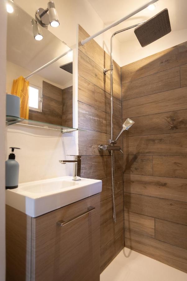 Petite Maison De Charme Au Coeur Du Centre Ville Apt Exteriör bild